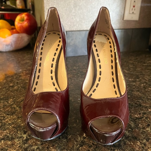 Enzo Angiolini Dark Burgundy Platform Heels - Picture 3 of 10
